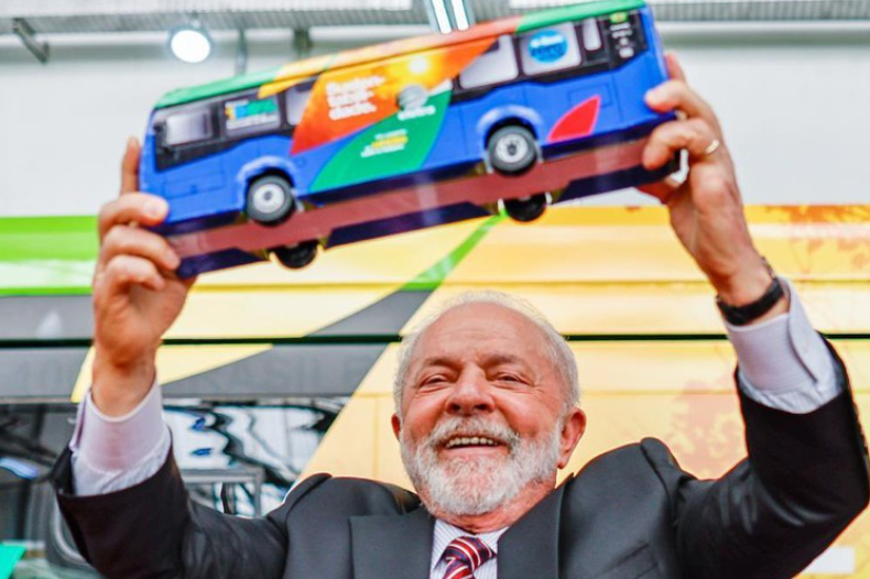 TRANSPORTE PÚBLICO: Lula anuncia envio de PEC ao Congresso para instituir tarifa zero aos finais de semana