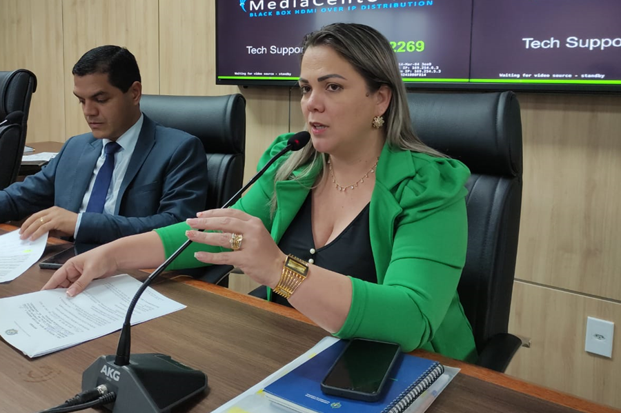 CLÁUDIA DE JESUS: Deputada busca melhorias na ortopedia especializada em joelho no SUS de RO