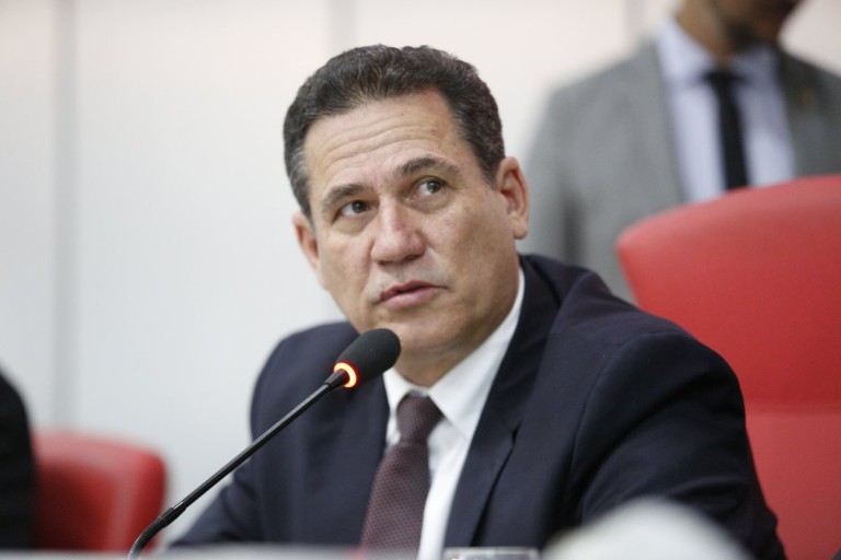 Maurão questiona relatório milionário de empresa ambiental