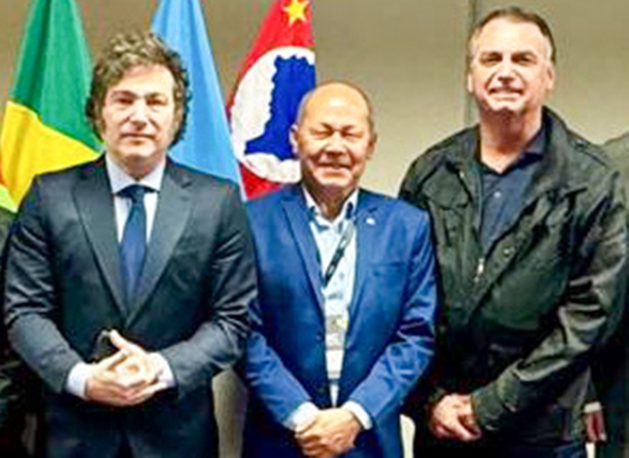 CHRISÓSTOMO: CPAC reúne Milei, Bolsonaro e deputado em SC