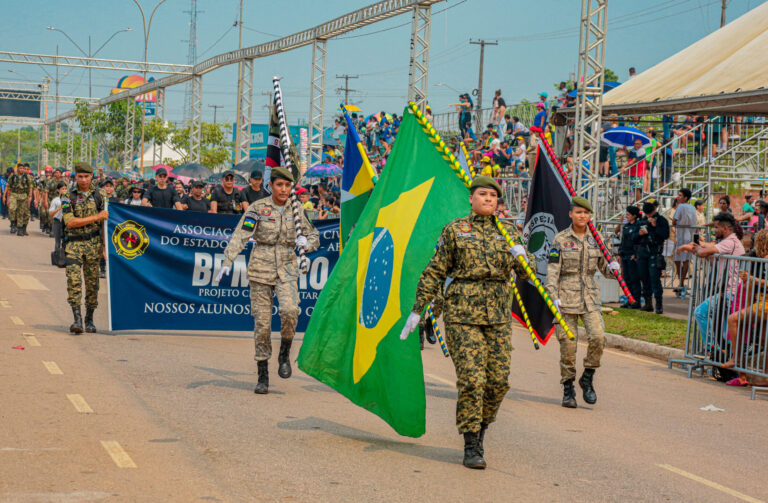 DESFILE CÍVICO-MILITAR: Tráfego na Av. Jorge Teixeira  terá alteração durante o Desfile da Independência