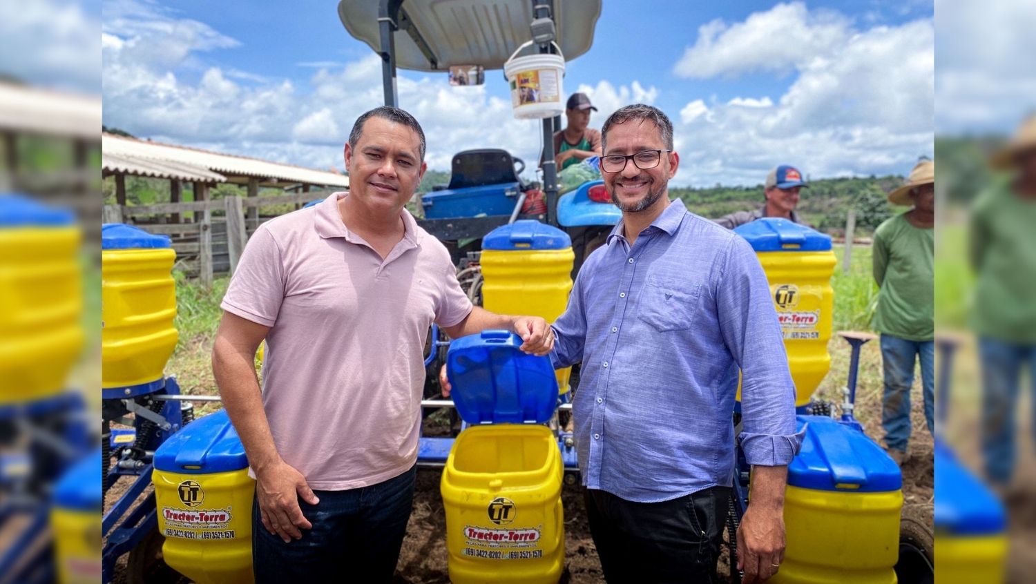 AGRICULTURA FAMILIAR: Anderson Pereira entrega recursos para produtores de Espigão do Oeste