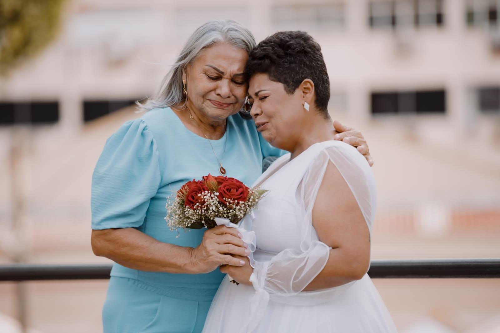 PARA ETERNIDADE: Jornalista de RO faz fotos de casamento mesmo após morte de noivo