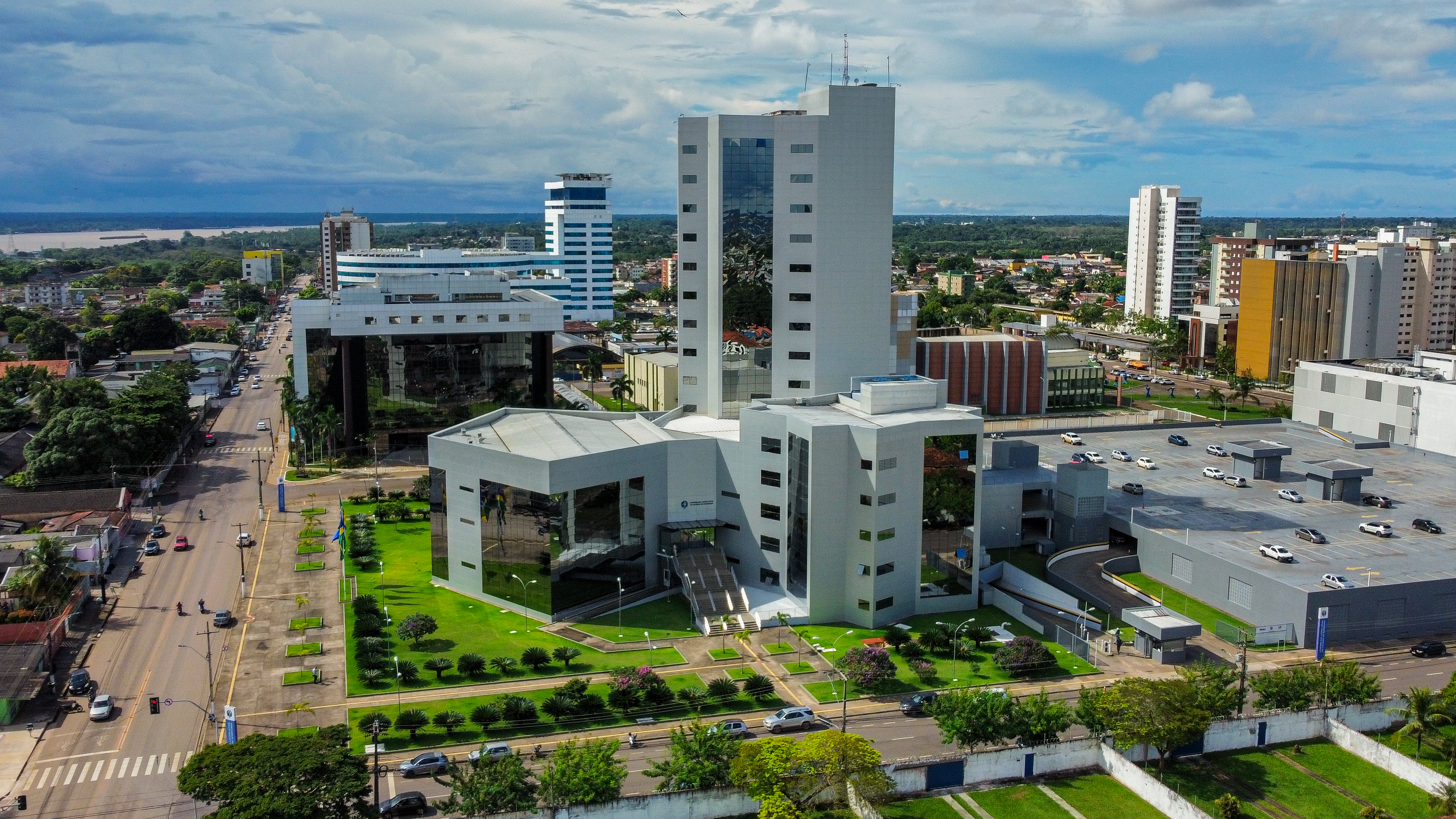 CLÁUDIA DE JESUS: Iniciativa de coleta seletiva na Assembleia Legislativa é proposta por deputada