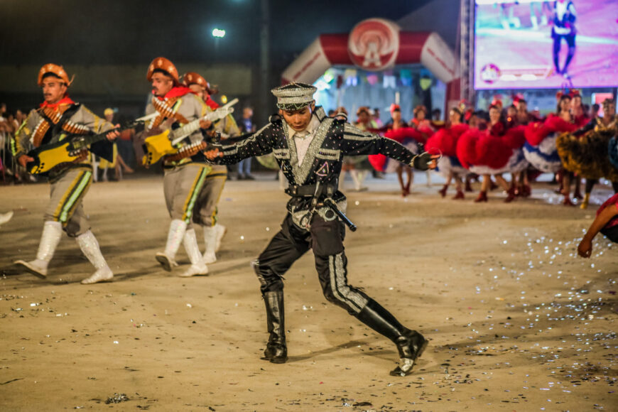 FLOR DO MARACUJÁ: Agremiação folclórica Girassol leva o sonho para a arena do Arraial 