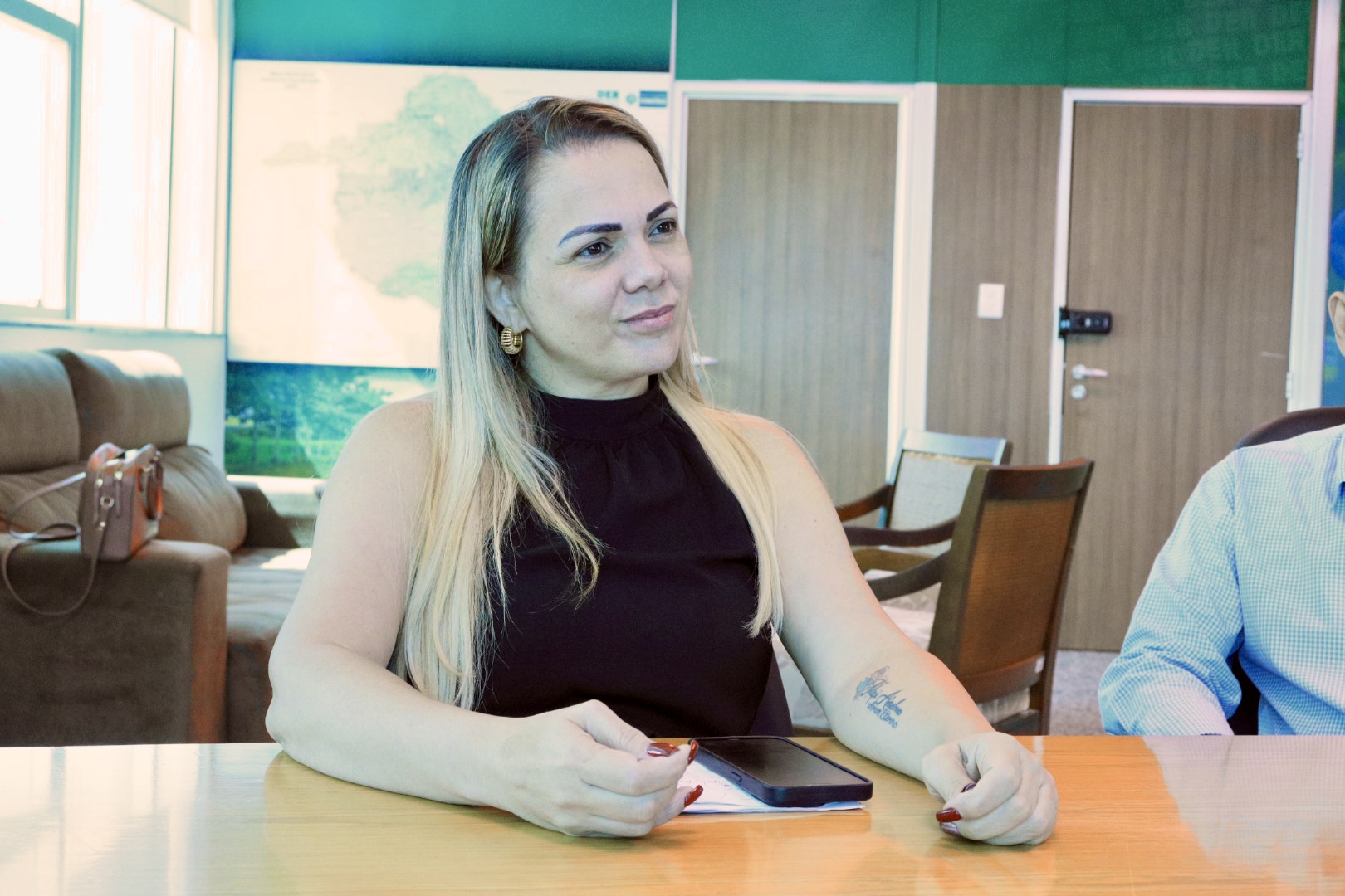 CLÁUDIA DE JESUS: Deputada pede execução da lei da ala separada para mães em luto gestacional