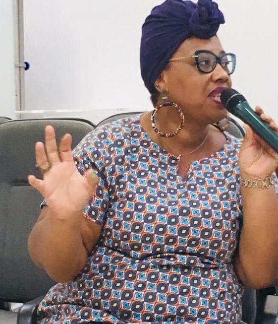 REALIDADE:  “Escolas em RO estão parecendo presídios com muros altos”, diz Rosângela Hilário