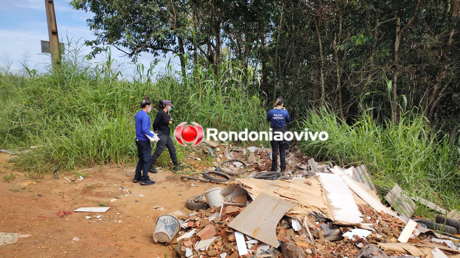 CRUELDADE: Cadáver carbonizado é encontrado jogado às margens de estrada