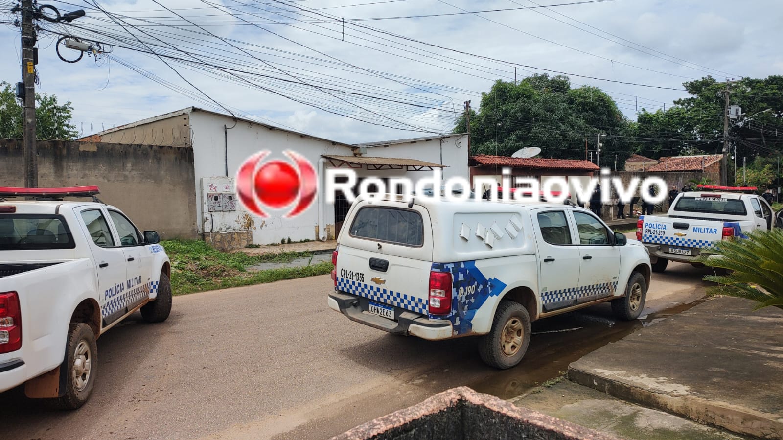 VÍDEO: Equipes da PM cercam casa de sargento acusado de disparo de arma de fogo