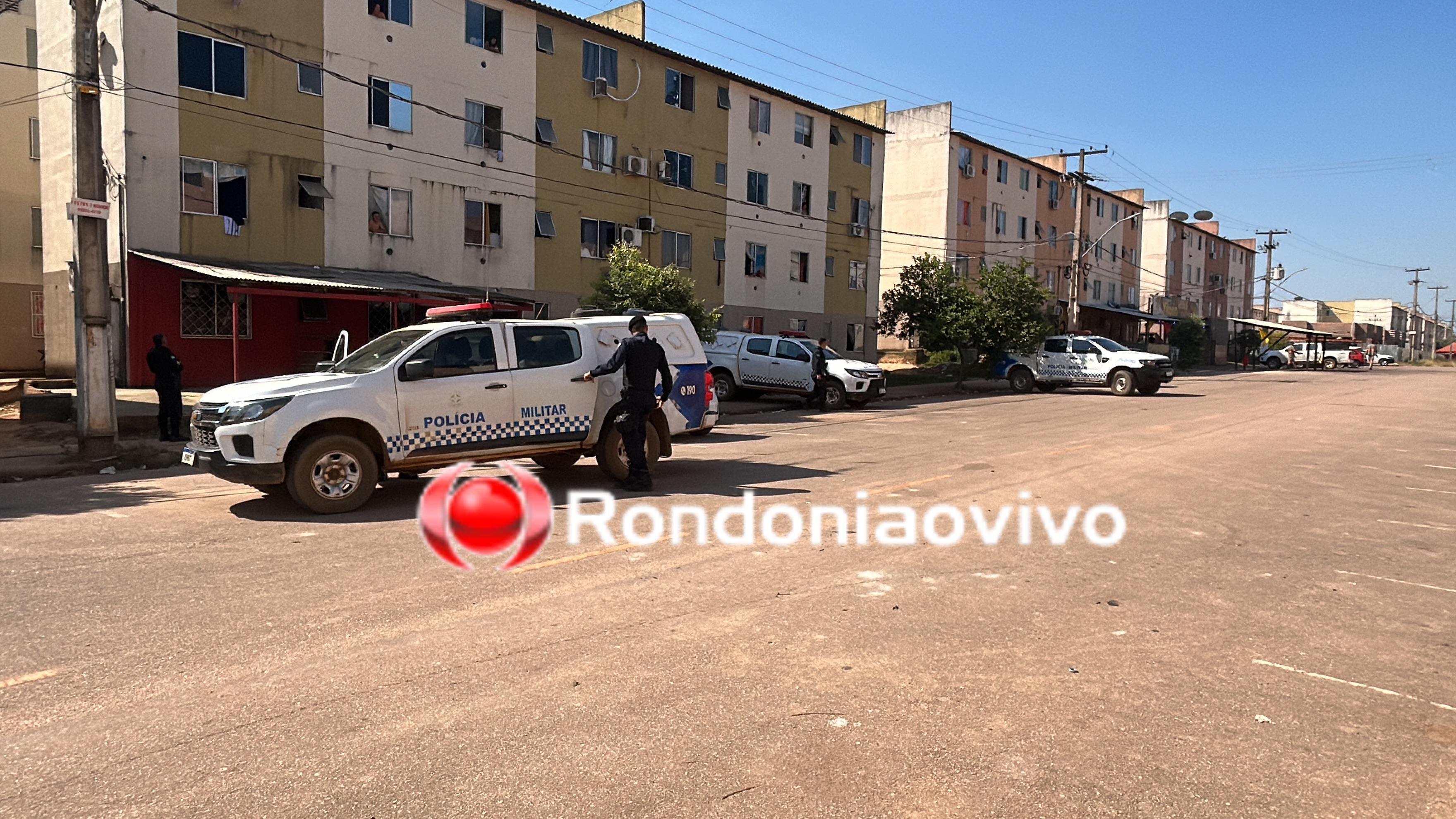 VÍDEO: PM faz buscas após denúncia de casal sendo torturado em condomínio