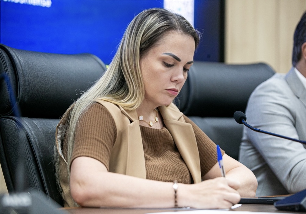 TÁ PAGO: Cláudia de Jesus garante R$ 100 mil para associação rural em Mirante da Serra