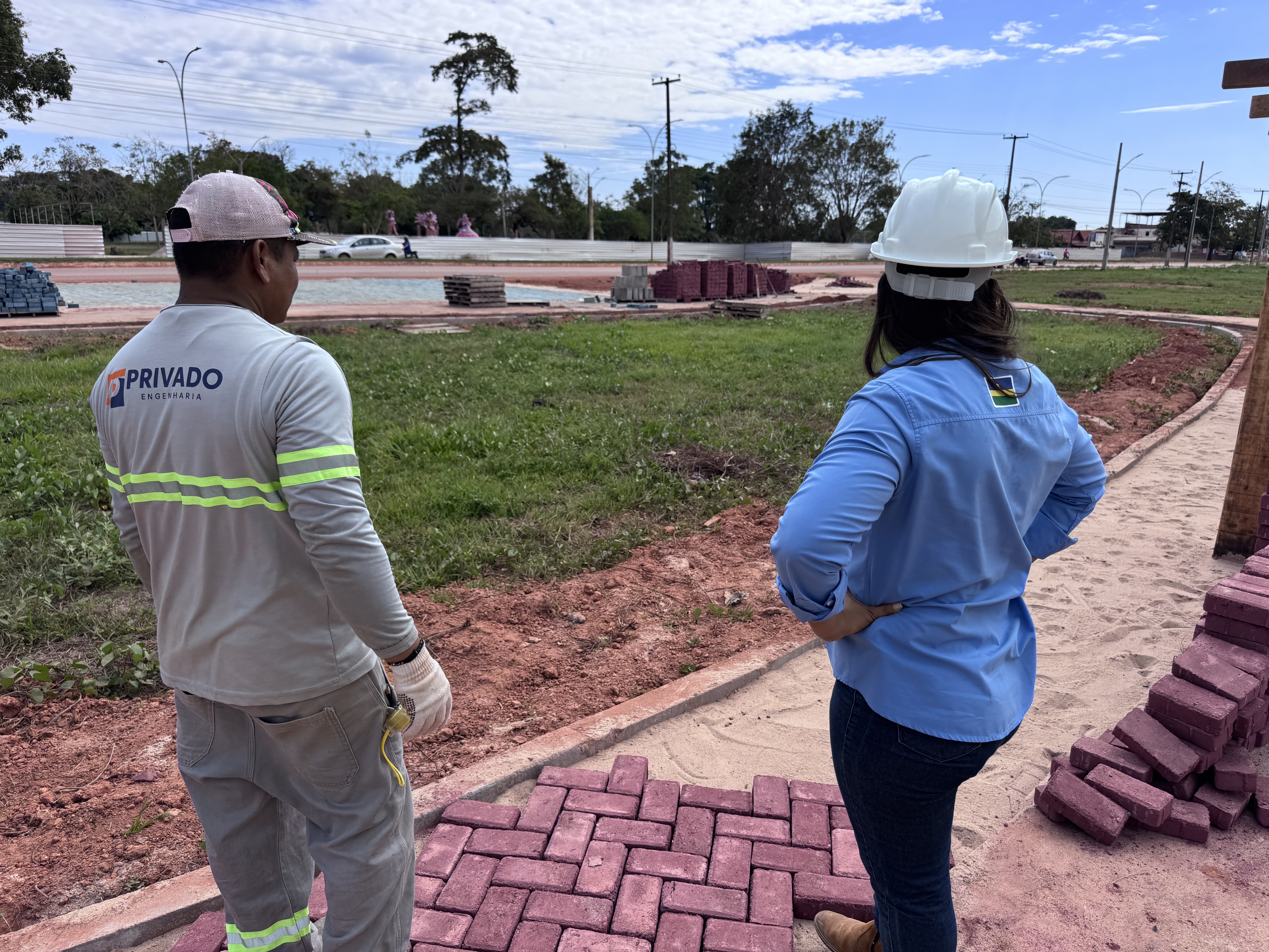 TAÍSSA SOUSA: Deputada fiscaliza obra no estádio João Saldanha