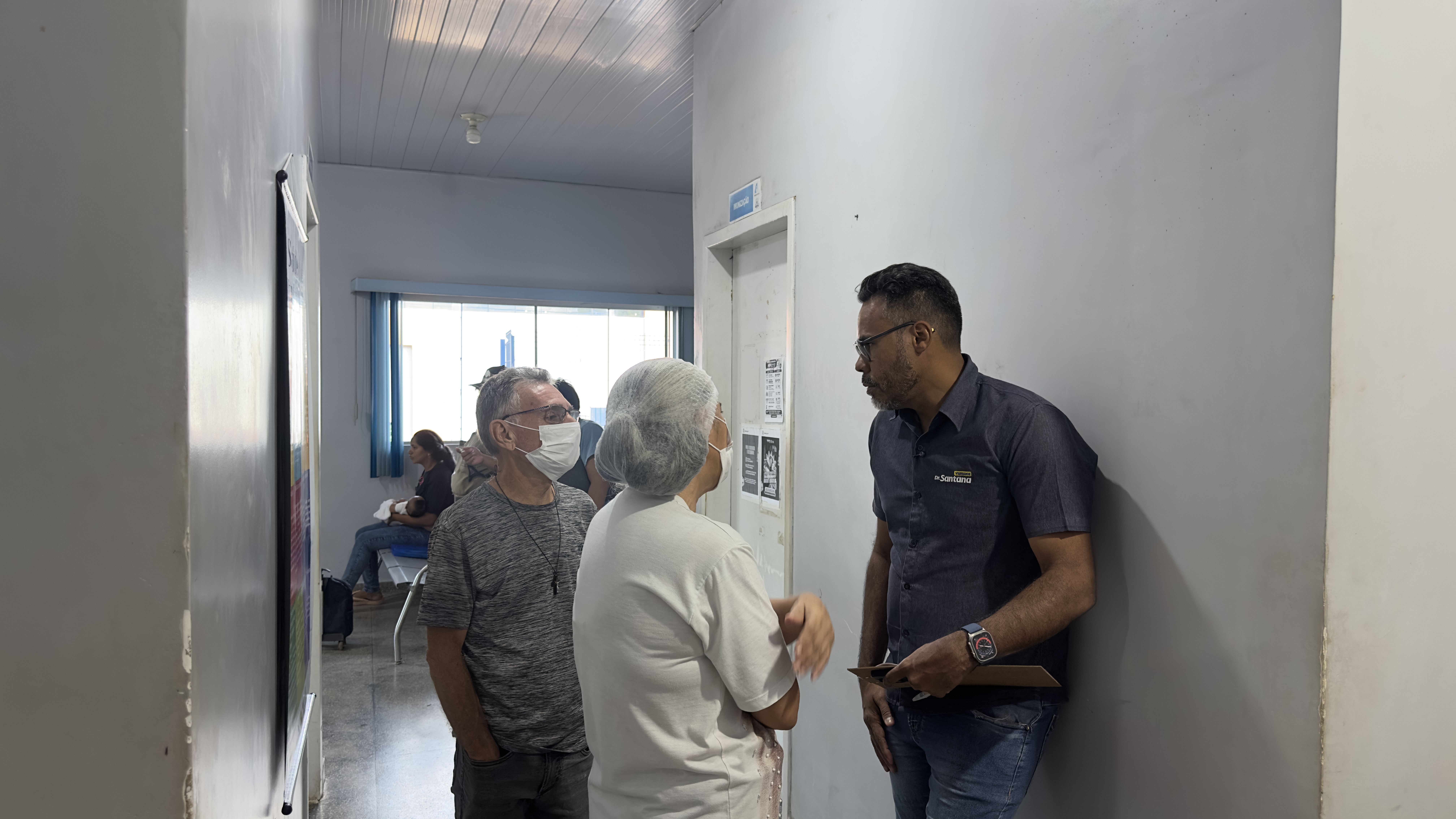 DR. SANTANA: Vereador cobra providências após denúncias em unidade de saúde