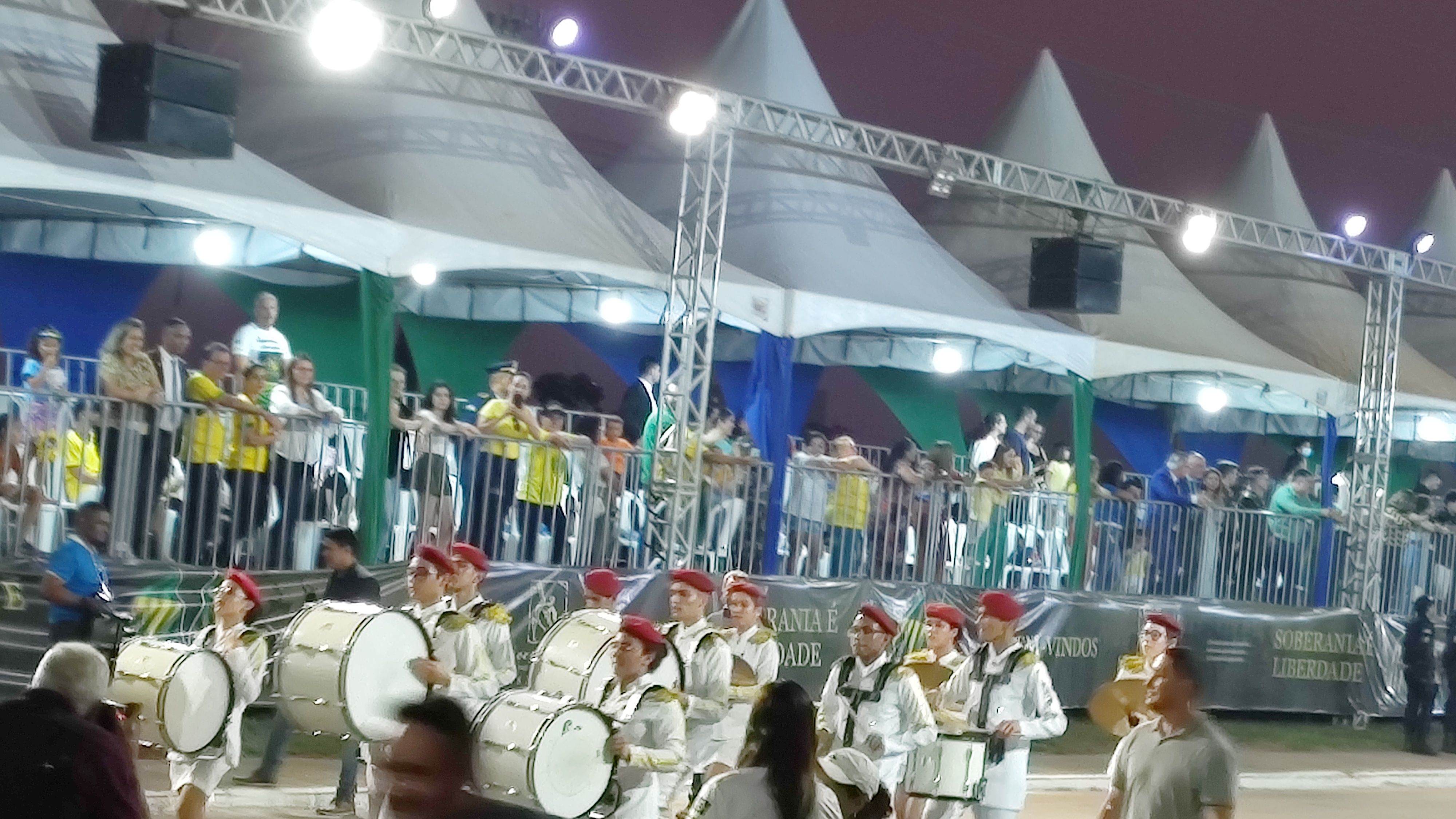 7 DE SETEMBRO: Desfile das escolas no Bicentenário da Independência 