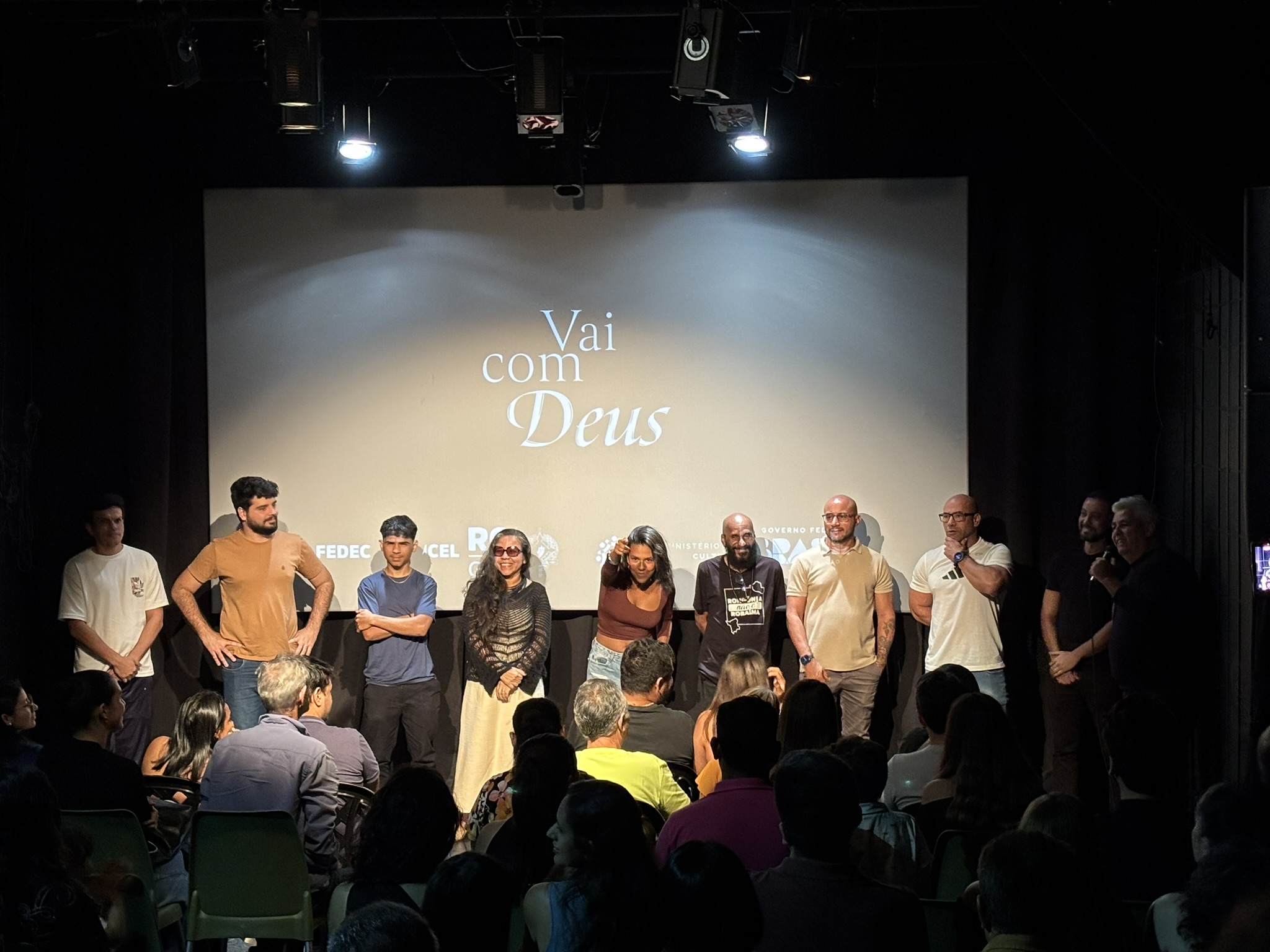 SESSÃO LOTADA: Estreia de curta-metragem ‘Vai com Deus’ movimenta cultura da capital