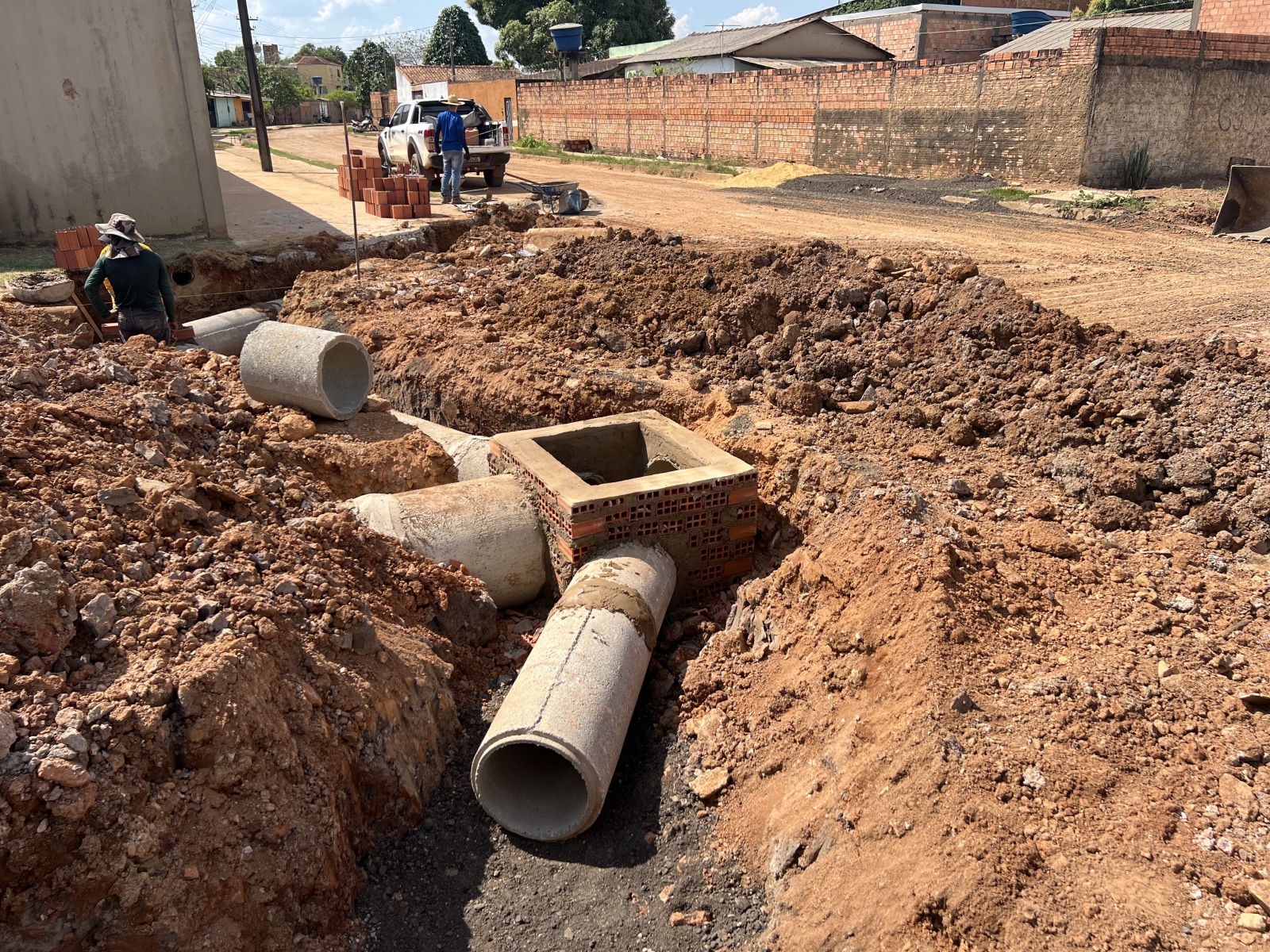 INFRAESTRUTURA: Prefeitura avança com obras de drenagem em vários bairros de Porto Velho