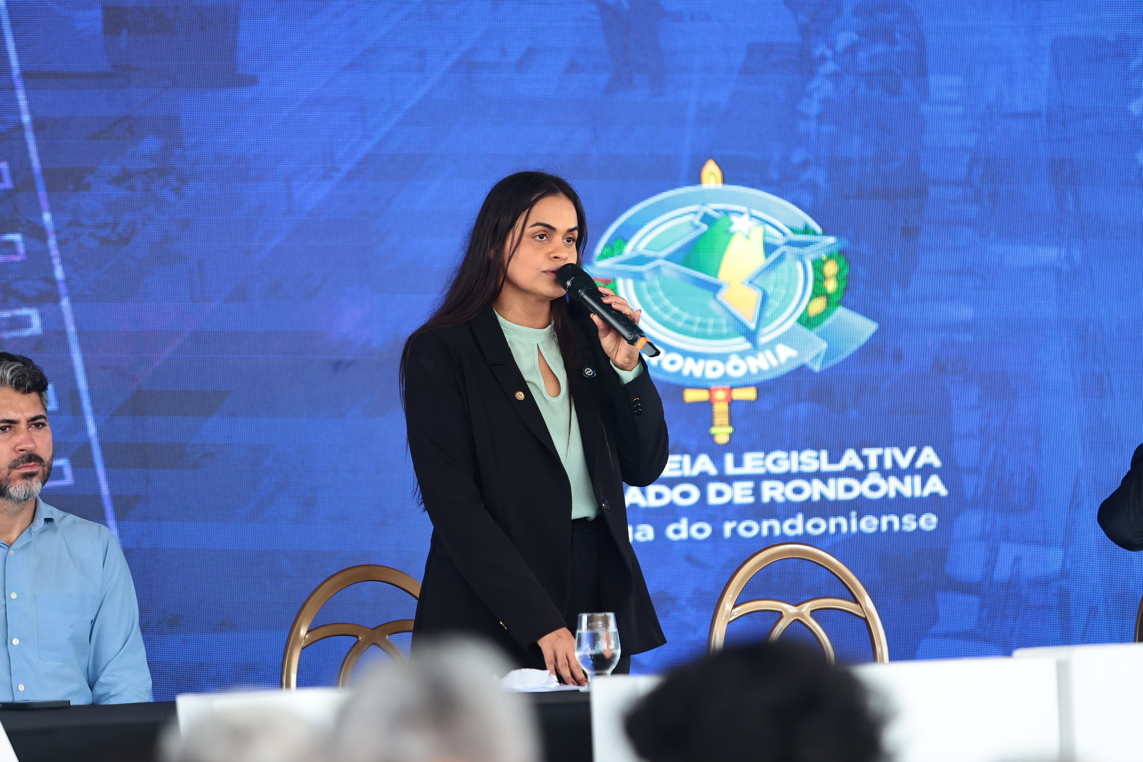 TRADIÇÃO FOLCLÓRICA: Projeto da deputada Dra. Taíssa define data oficial do Duelo na Fronteira