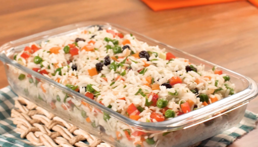 ARROZ À GREGA: Acompanhamento colorido e saboroso para sua ceia