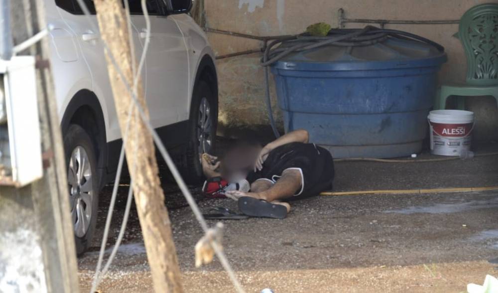 NO TRABALHO: Homem é executado com tiros na cabeça em lava jato na frente da esposa