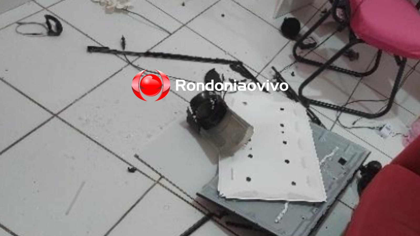 WHATSAPP: Cabeleireira é agredida e tem objetos de salão destruídos ao descobrir traição