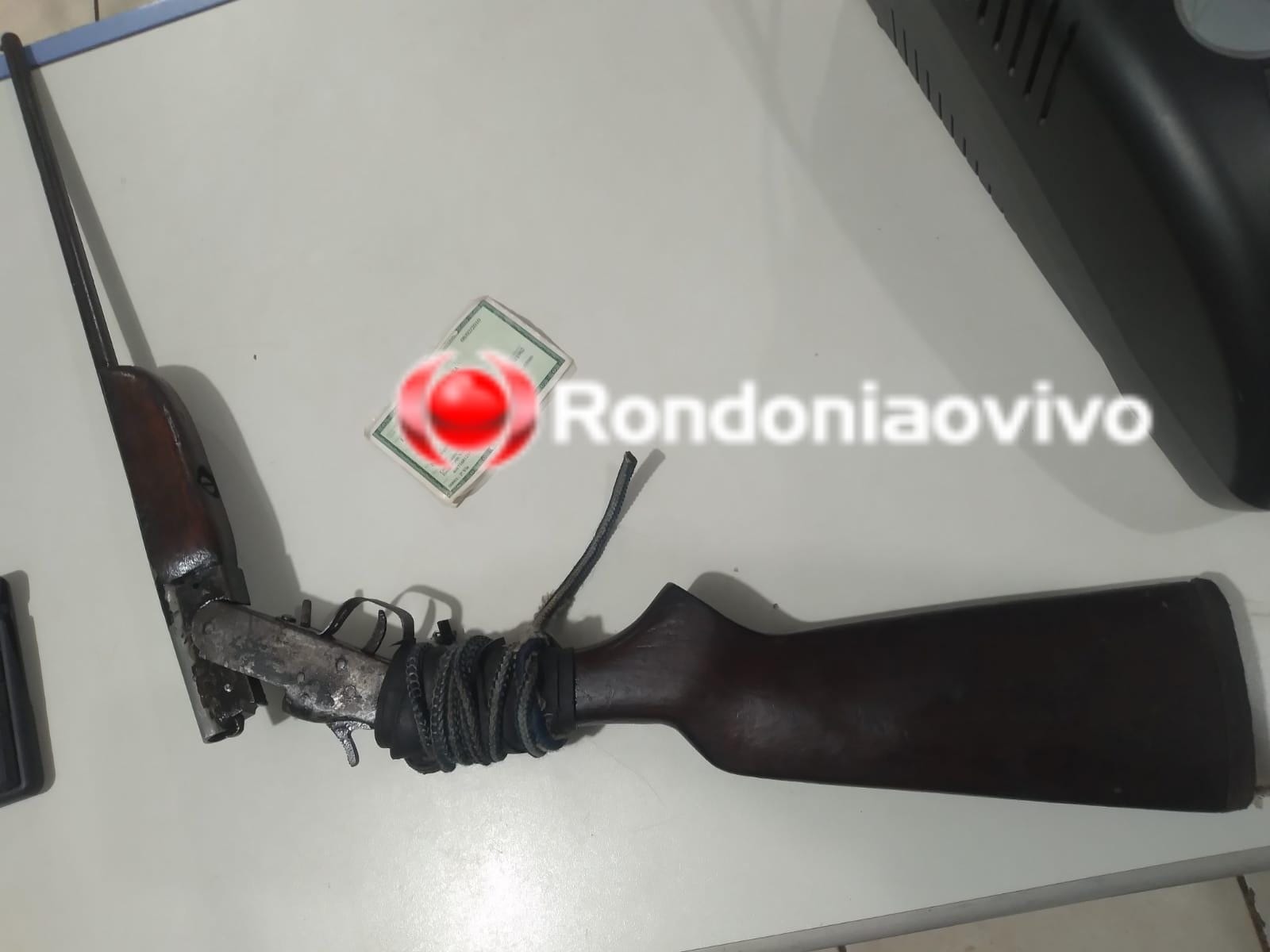 APÓS DENÚNCIA: Servente de pedreiro é preso com arma que guardava para o irmão