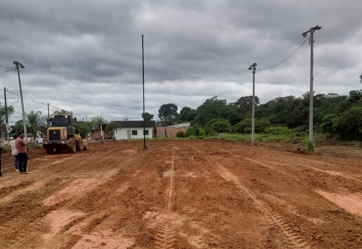 JÚNIOR QUEIROZ: Vila DNIT recebe serviços de limpeza após solicitação do vereador