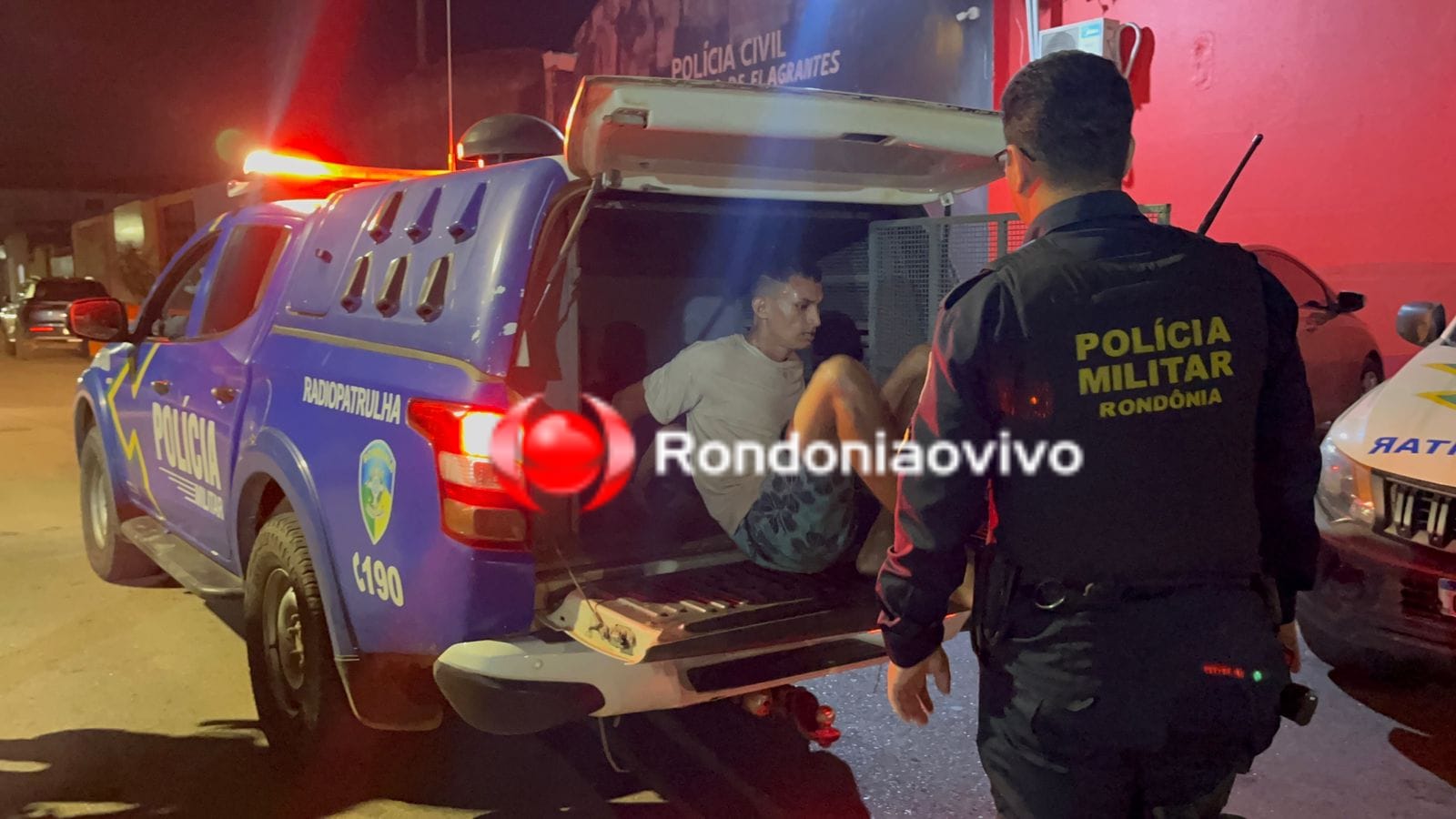 CONDENADO A 10 ANOS: Acusado de roubo é preso após ser visto na garupa em moto app