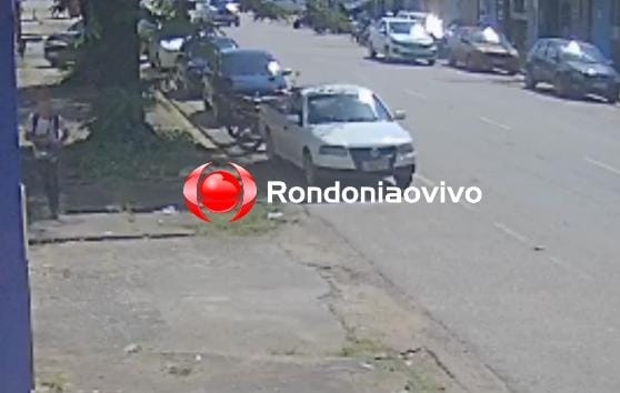OUSADO: Vídeo mostra ação de ladrão que roubou arma de vigilante em prédio da prefeitura