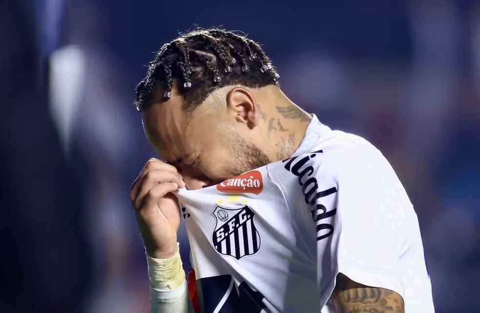 GOLEADA HISTÓRICA: Neymar chora após Santos perder por 6 x 0 para Vasco