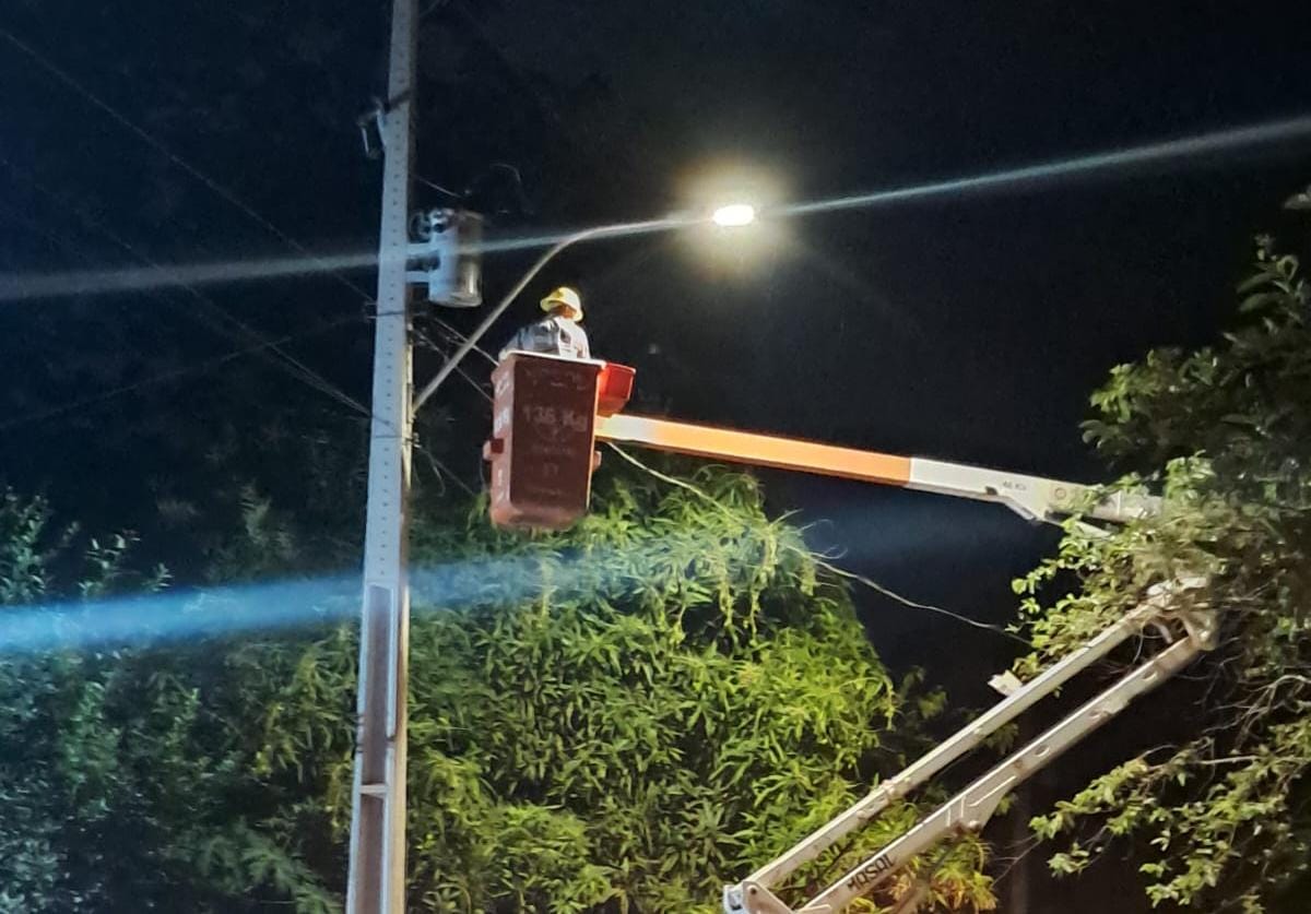 DR. SANTANA: Vereador solicita e Emdur instala iluminação de LED no Ramal Maravilha I