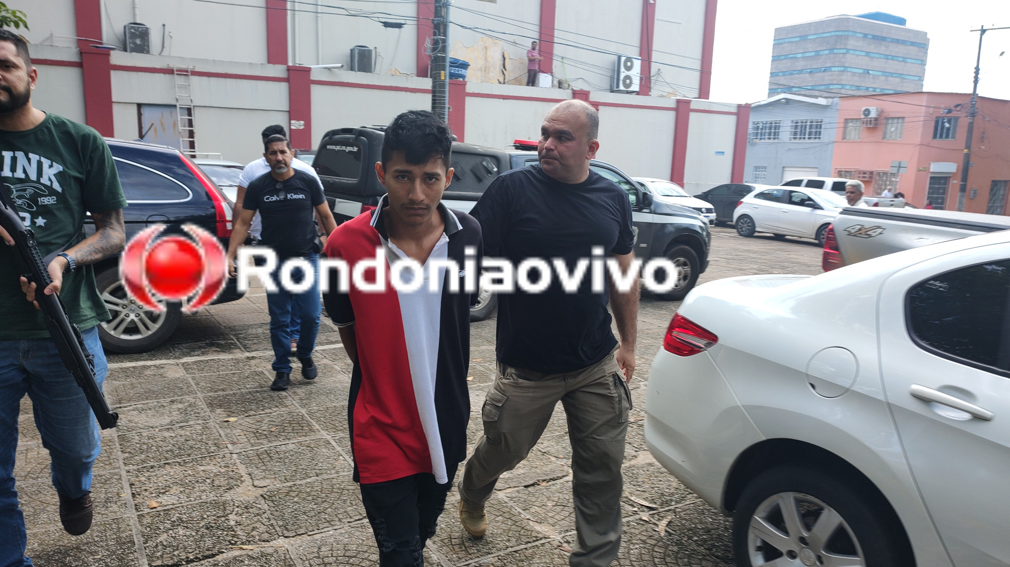 VÍDEO: 2ª Delegacia de Homicídios prende acusado de matar pintor com tiro na cabeça 