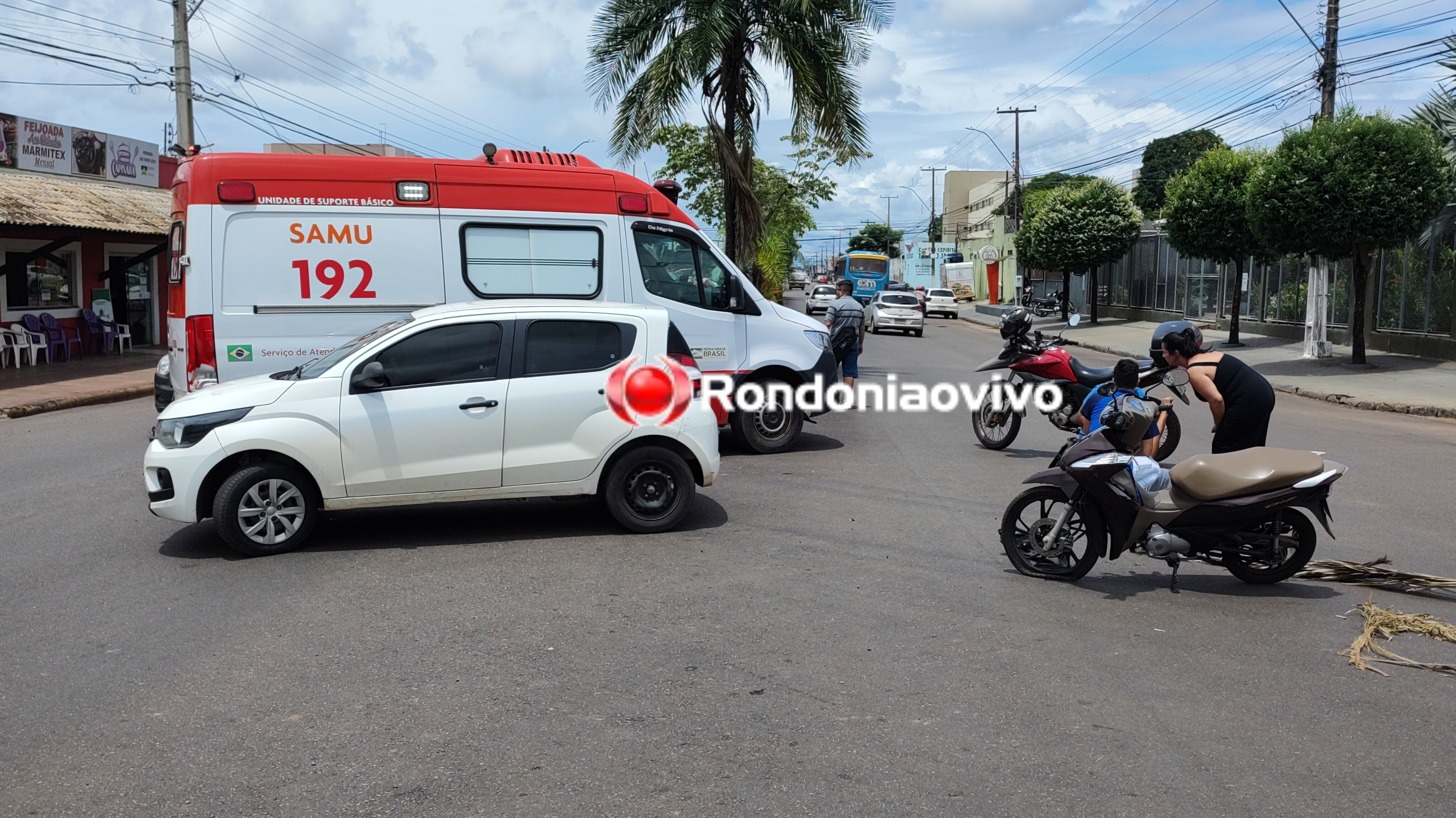 NO RETORNO: Colisão entre Biz e Mobi deixa mulher ferida na Caúla