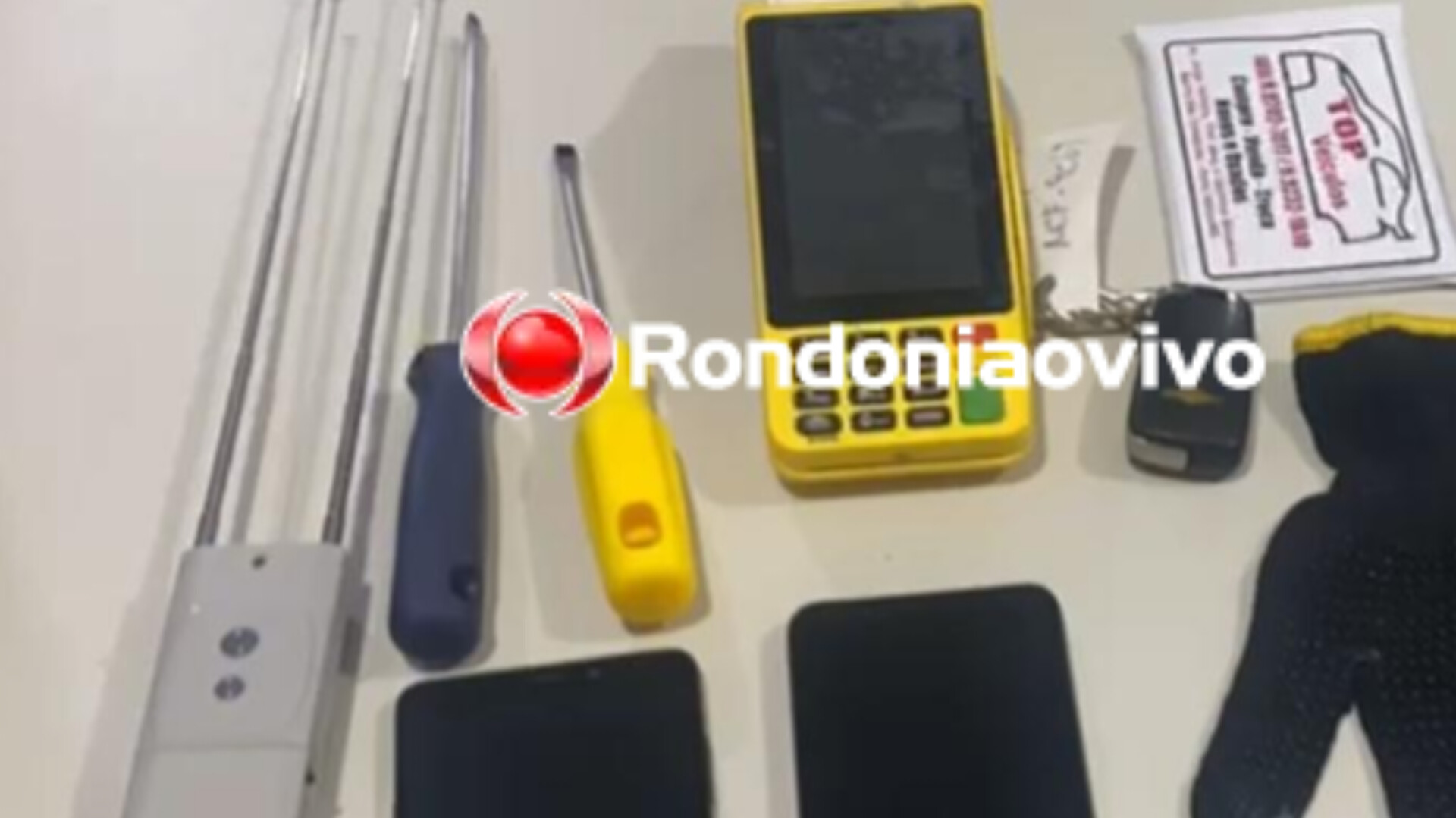 'CHAPOLIN': Acusado de furtar objetos em veículos é preso dentro de Hilux no Centro 