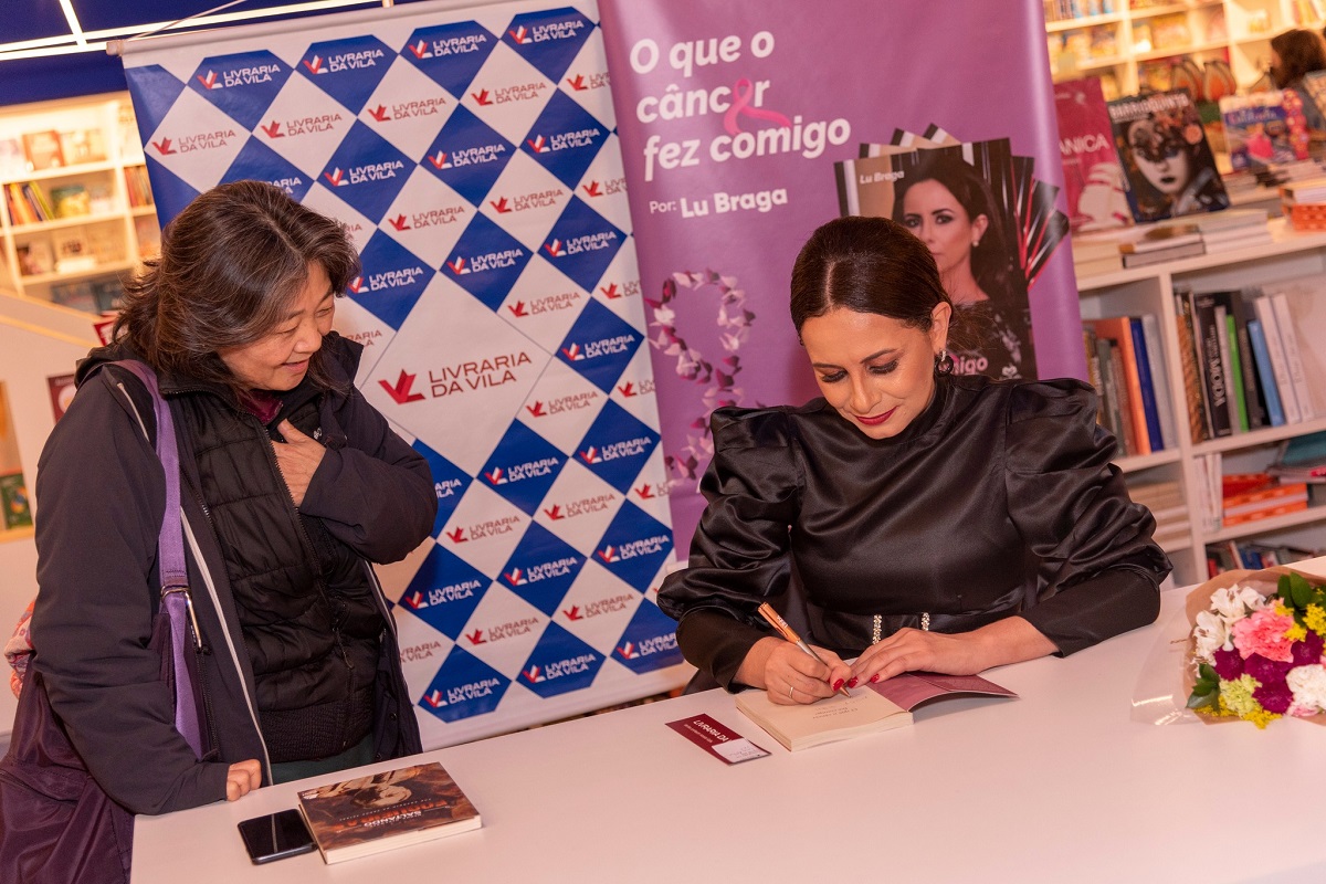 LÚ BRAGA: Jornalista lança livro ‘O que o câncer fez comigo’; obra já está à venda