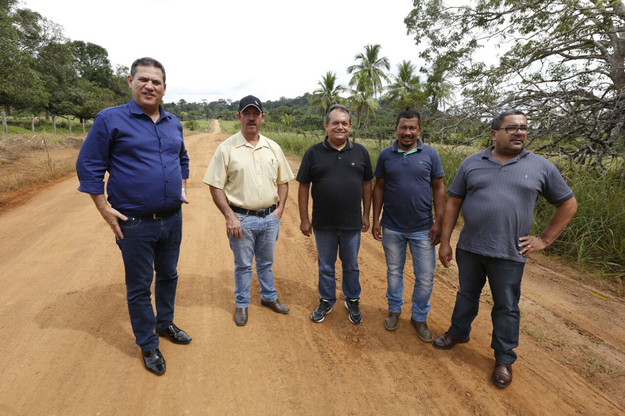 Maurão percorre trecho da RO 140 entre Cacaulândia e Colina Verde que precisa de recuperação