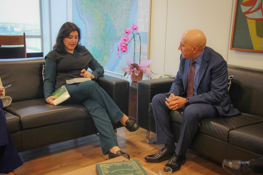 CONFÚCIO MOURA: O fortalecimento da Universidade Federal de Rondônia