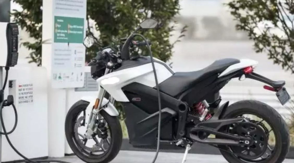 EM RONDÔNIA: Se você tem bicicleta ou moto elétrica existem regras para uso dos veículos