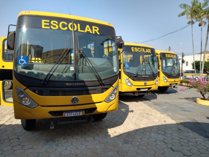 ALUNOS A PÉ: Empresa atrasa pagamentos e deixa ônibus escolares sem combustível em PVH