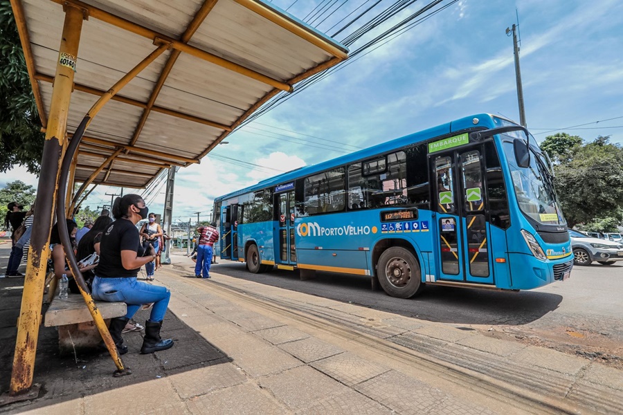 ÔNIBUS: Linhas universitárias são suspensas nas férias e voltam em fevereiro