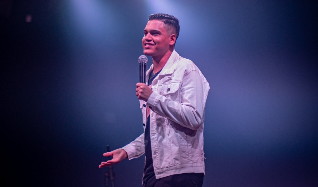 ONLINE: Humorista rondoniense Geandeson Misini lança show de comédia