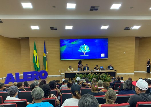 LUIZINHO GOEBEL: Deputado reforça compromisso com a valorização dos trabalhadores da educação