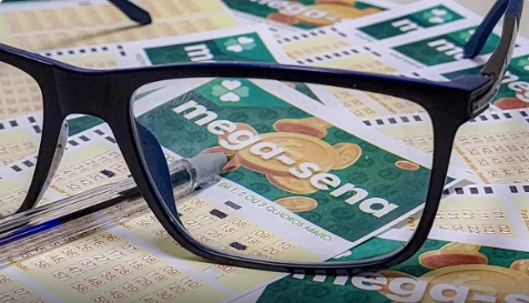 TENTE A SORTE: Mega-Sena acumula para R$ 50 milhões com sorteio nesta terça (20)