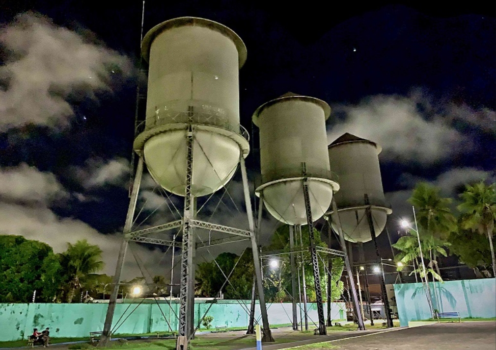 ROUBO: Casal de jovens é assaltado na praça das Três Caixas D' água
