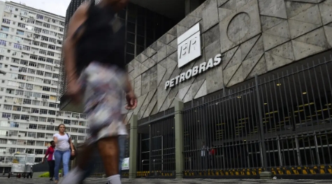 IMPACTO DA GUERRA: Petrobras reajusta preço do querosene de aviação em 55%
