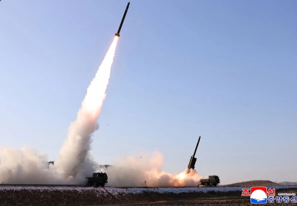 PRONTO PARA A GUERRA: Coreia do Norte testa nova ogiva e arma eletromagnética