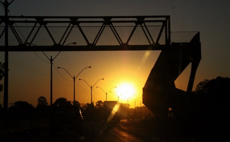SOL: Sexta-feira (08) deverá ser quente com a temperatura máxima de 35°C