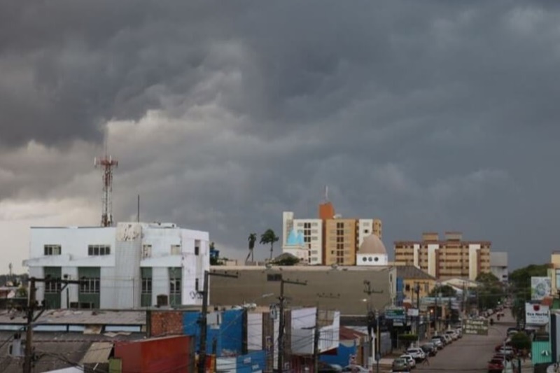 MORMAÇO: Pancadas de chuva e calor marcam quarta (5) em Rondônia