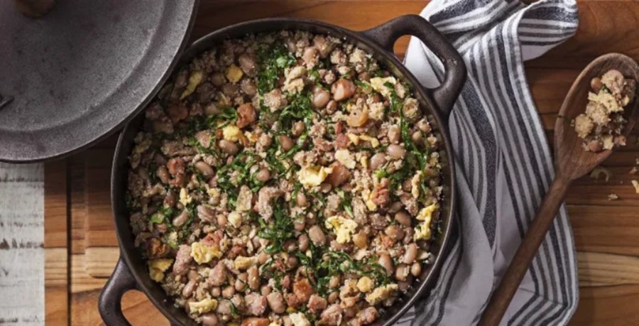 ALMOÇO: Aprenda a fazer um delicioso feijão tropeiro
