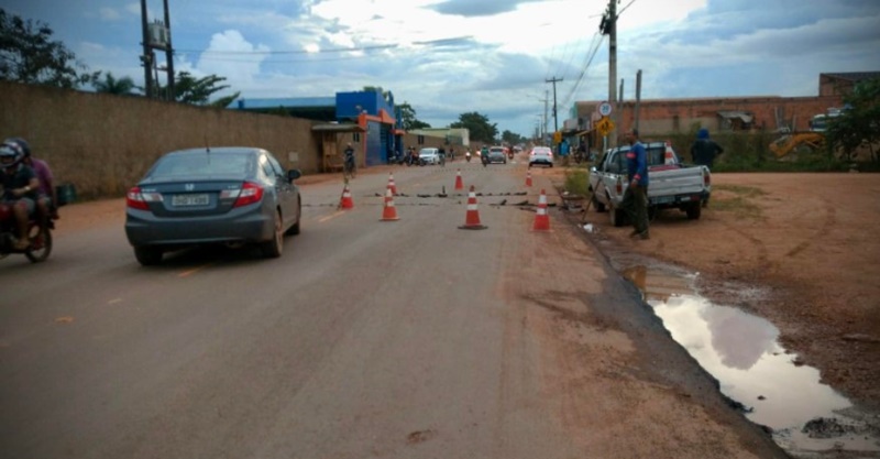 MELHORIA: Semtran atende Márico Pacele e implanta lombada Escola Marcelo Cândia