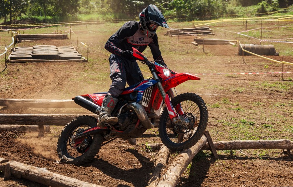 ENDURO FIM: Copa Estadual de Motociclismo teve sua etapa em Porto Velho